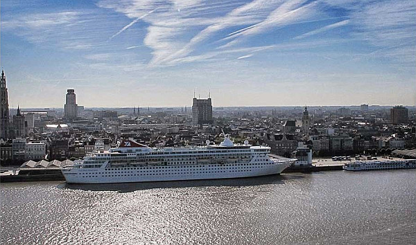 geobusiness-magazine-dronestagram-antwerpen-cruise1-w600