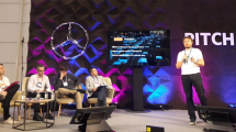 Ondřej Tomas z CleverAnalytics na Web Summitu 2017 v Lisabonu během tříminutového "pitche"
