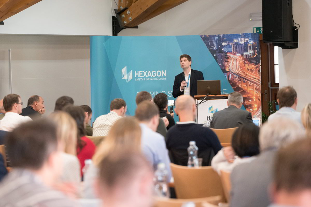 konference Intergraph Hexagon 2018 / GeoBusiness