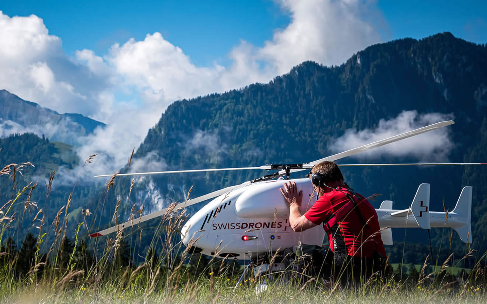 swiss-drones-uas-vrtulnik