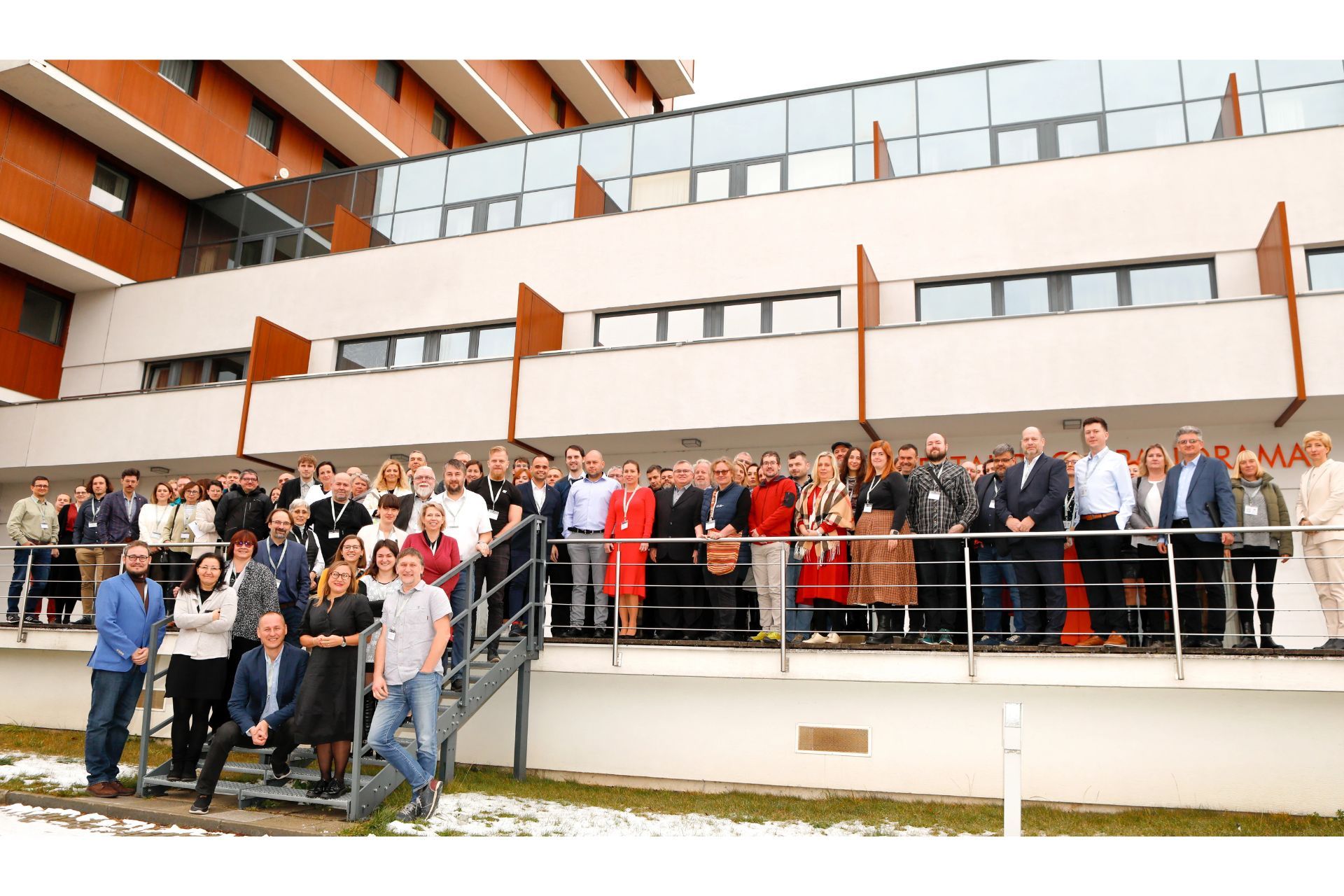 Společné foto účastníků konference Inspirujme se 2024